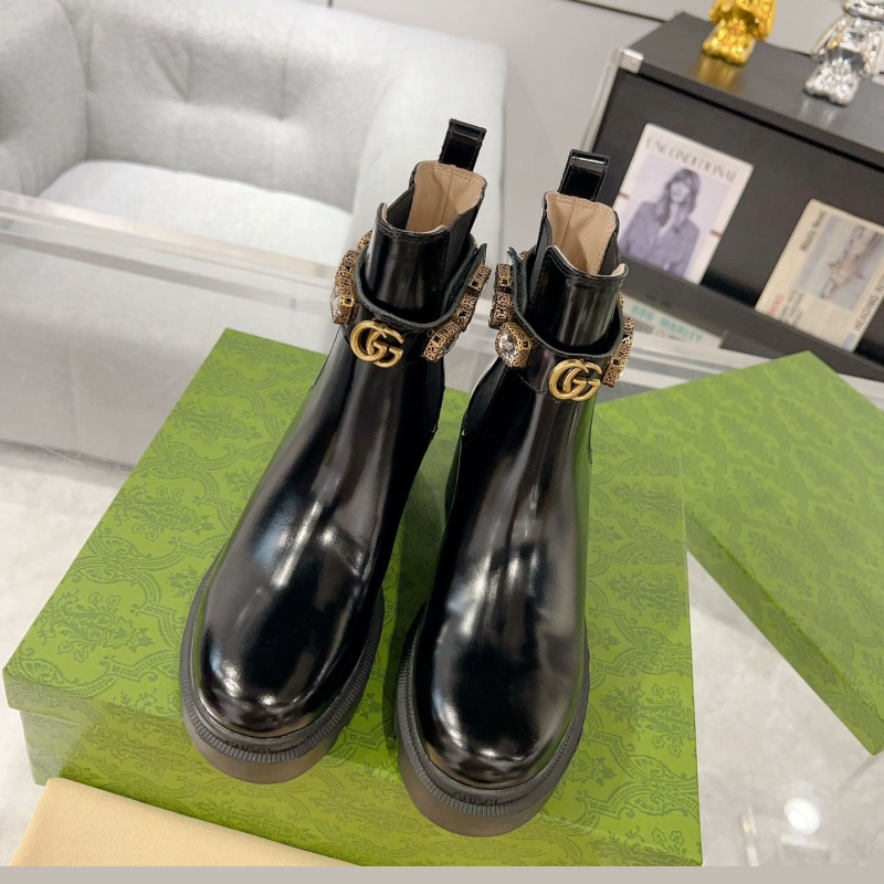 G*u*i boots